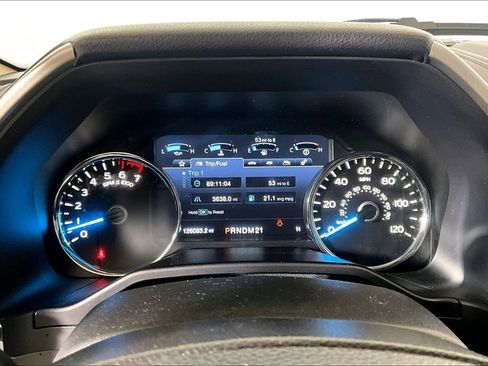 Used 2016 Ford F150 Lariat w/ Equipment Group 501A Mid RWD image 16