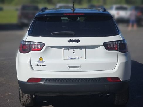 Used 2022 Jeep Compass Latitude w/ Convenience Group AWD/4WD image 7