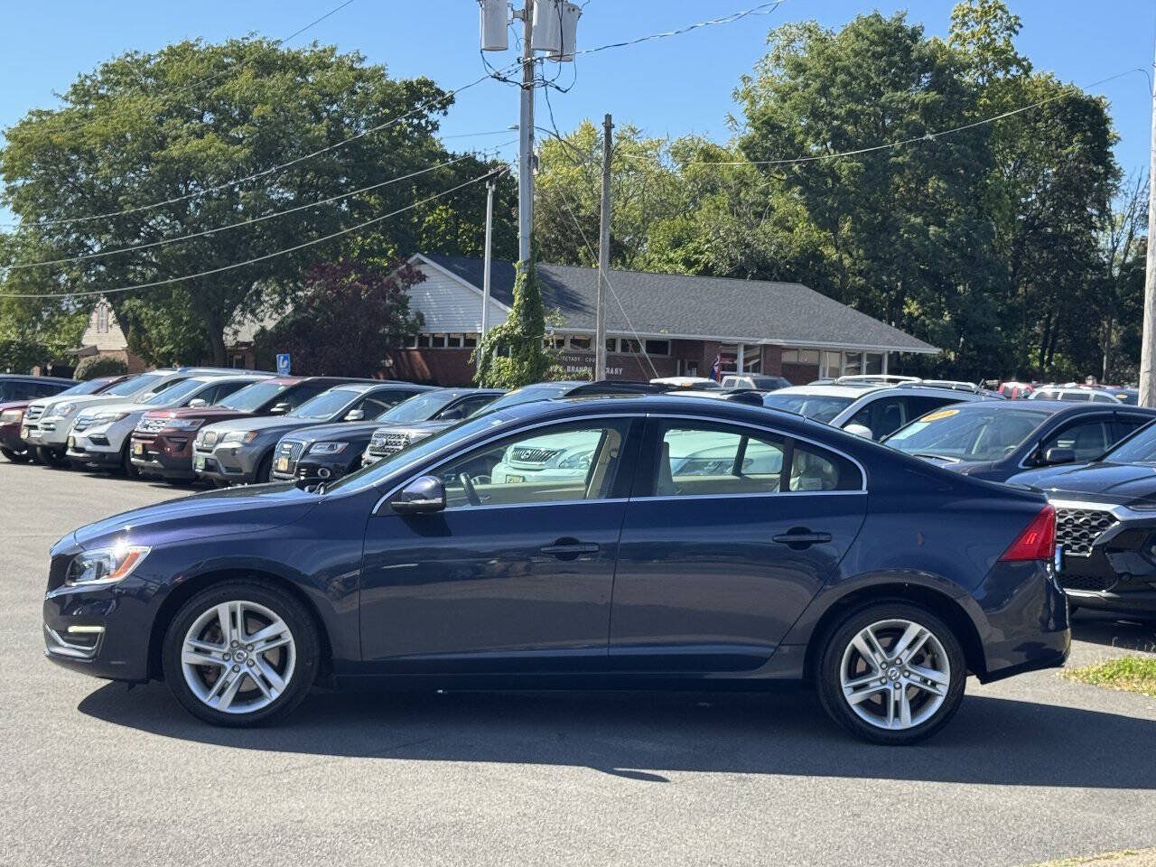 Used 2014 Volvo S60 T5 AWD/4WD image 4