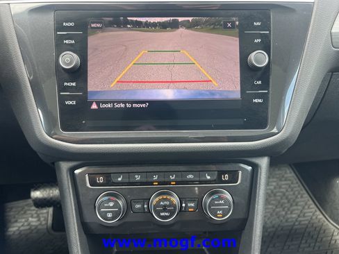Used 2019 Volkswagen Tiguan SEL FWD image 8