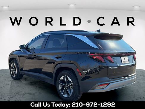 Certified 2025 Hyundai Tucson SEL FWD image 5