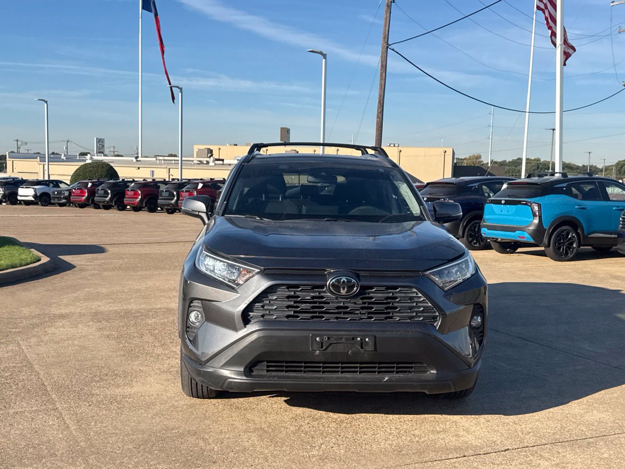 Used 2019 Toyota RAV4 XLE FWD image 5