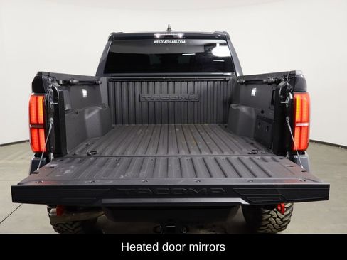Used 2025 Toyota Tacoma Limited image 17