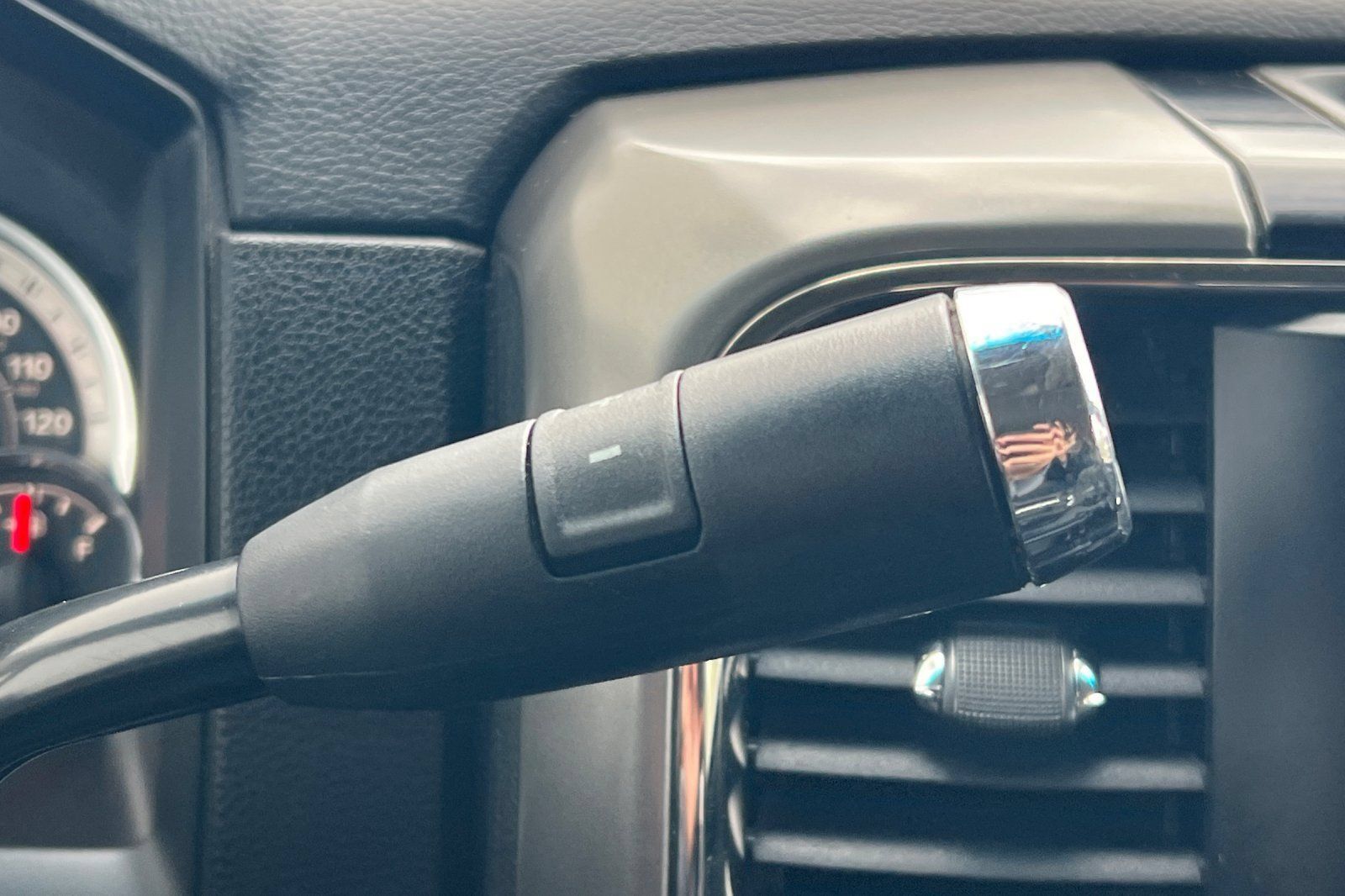 Used 2018 RAM 2500 Big Horn w/ Sport Appearance Group AWD/4WD image 17