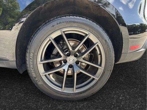 Used 2023 Porsche Macan Turbo AWD/4WD image 16