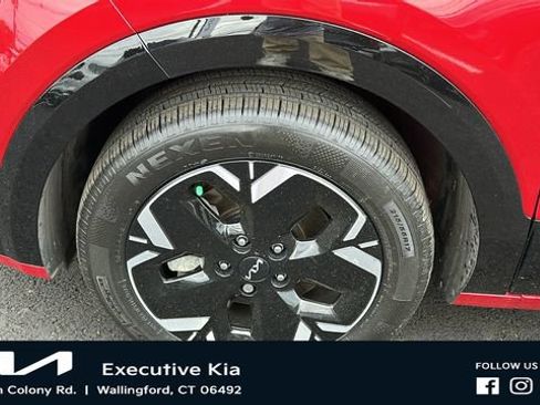 Certified 2023 Kia Niro Wind w/ Wind Preserve Package FWD image 8