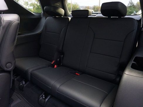 New 2026 Chevrolet Traverse LT w/ Driver Confidence Package image 12