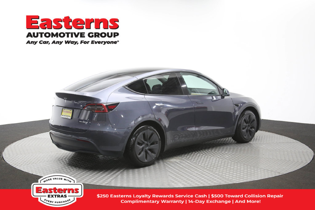 Used 2022 Tesla Model Y Long Range AWD/4WD image 37