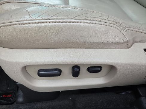 Used 2011 Ford Explorer XLT w/ 202A Rapid Spec Order Code image 15