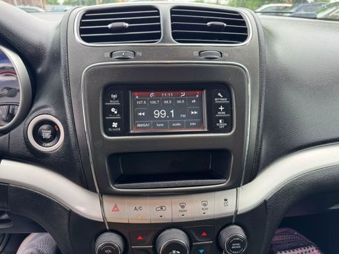 Used 2017 Dodge Journey SXT w/ Premium Group image 23