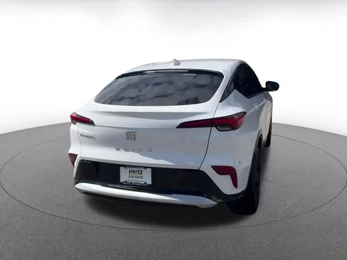 Used 2025 Buick Envista Sport Touring image 12