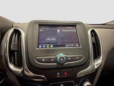 Used 2022 Chevrolet Equinox LT FWD image 17