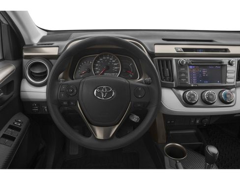 Used 2015 Toyota RAV4 LE AWD/4WD image 4