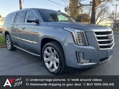 Used 2016 Cadillac Escalade ESV Luxury