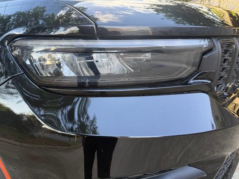 Used 2024 Jeep Grand Cherokee Altitude RWD image 9