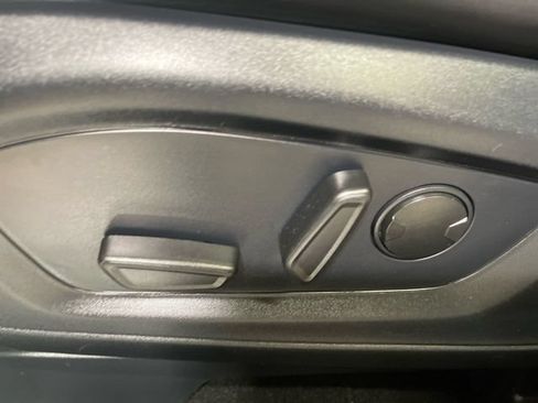Used 2025 Ford Explorer ST-Line AWD/4WD image 12