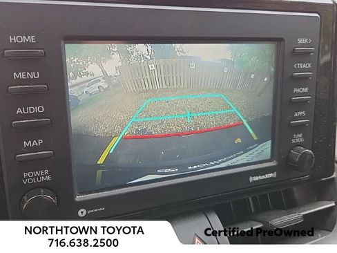 Used 2021 Toyota RAV4 LE image 22