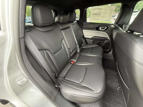 New 2026 Jeep Compass Limited AWD/4WD image 10