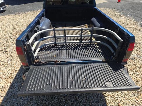 Used 2002 Nissan Frontier XE RWD image 18