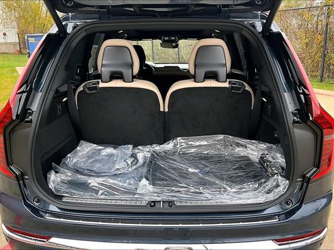 New 2026 Volvo XC90 T8 Ultra w/ Protection Package Premier AWD/4WD image 45