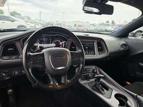 Used 2023 Dodge Challenger SXT RWD image 7
