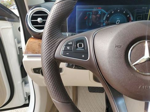 Used 2018 Mercedes-Benz E 400 4MATIC Wagon image 55