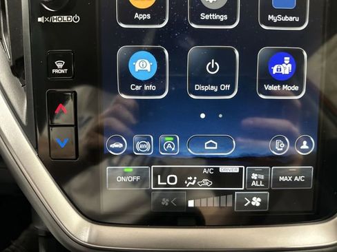 Used 2025 Subaru Crosstrek 2.0i Premium image 30