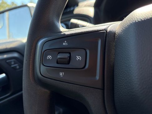 Used 2022 Chevrolet Silverado 1500 Custom image 18