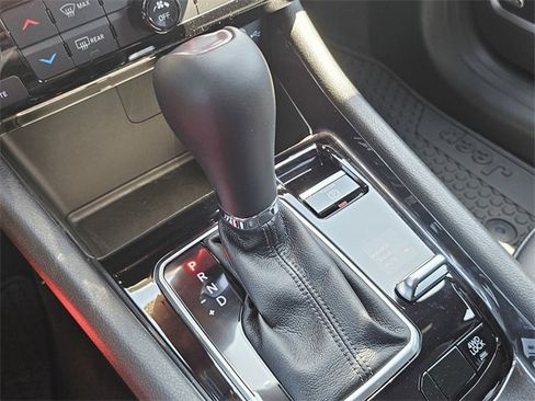 New 2025 Jeep Compass Latitude w/ Sun & Sound Group image 10