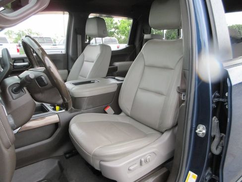 Certified 2022 Chevrolet Silverado 1500 LT Trail Boss w/ Convenience Package II AWD/4WD image 19