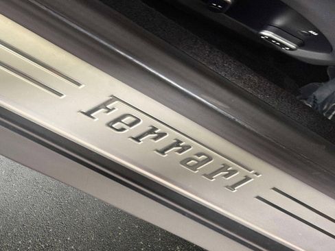 Used 2018 Ferrari GTC4Lusso T image 25