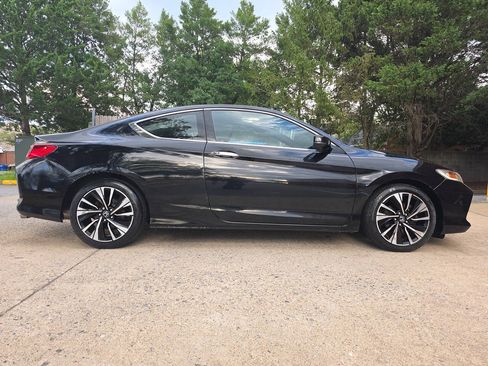Used 2016 Honda Accord EX-L image 2