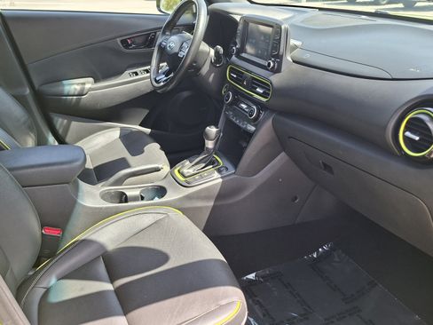 Used 2019 Hyundai Kona Limited AWD/4WD image 23