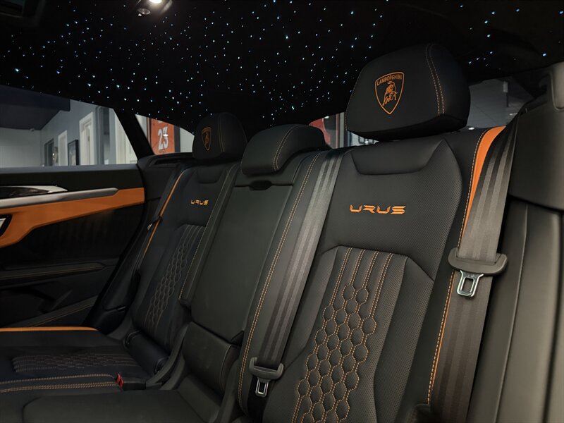 Used 2024 Lamborghini Urus S AWD/4WD image 19