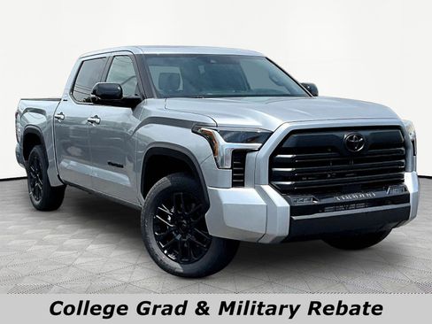 New 2026 Toyota Tundra Limited AWD/4WD image 3