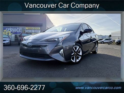 Used 2016 Toyota Prius Four Touring w/ Premium Convenience Package image 37