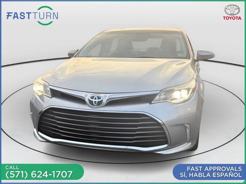 Used 2016 Toyota Avalon Limited FWD image 2
