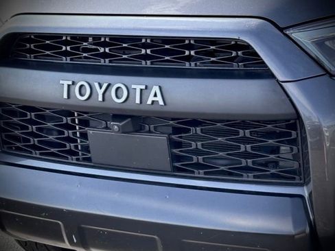 Used 2022 Toyota 4Runner TRD Pro AWD/4WD image 5