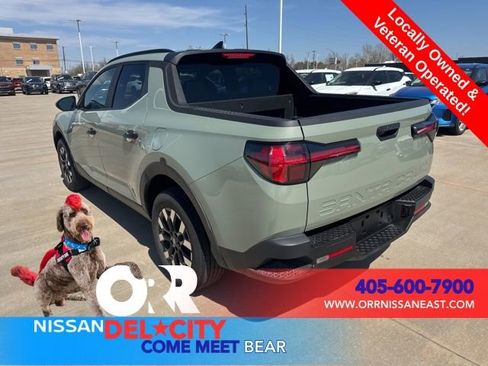 Used 2025 Hyundai Santa Cruz SEL FWD image 3
