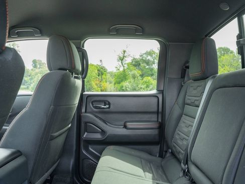 Used 2025 Nissan Frontier Pro-X RWD image 22