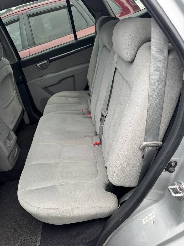 Used 2008 Hyundai Santa Fe GLS FWD image 18