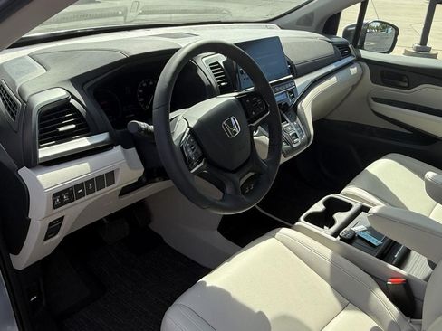 Certified 2026 Honda Odyssey EX-L image 16