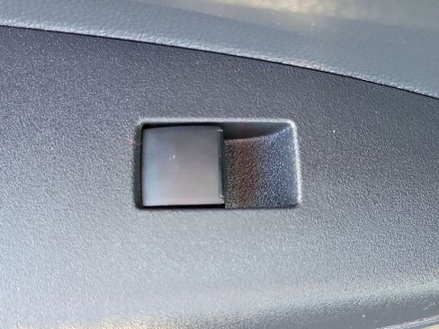 Used 2024 Toyota Corolla SE FWD image 19