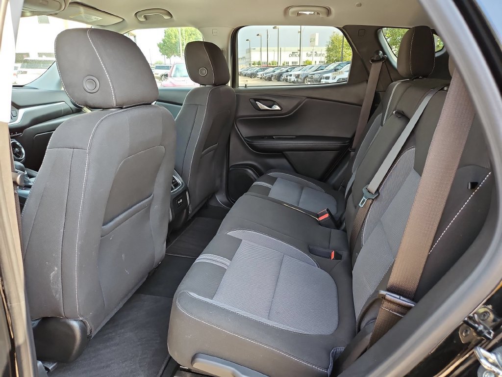 Used 2025 Chevrolet Blazer LT FWD image 28