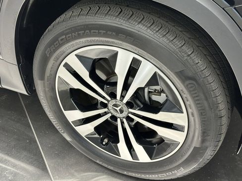 Certified 2024 Mercedes-Benz GLB 250 image 14