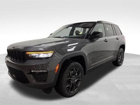 New 2025 Jeep Grand Cherokee Limited image 2