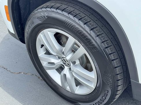 Used 2016 Volkswagen Tiguan S FWD image 21
