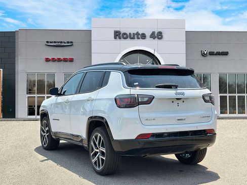 Used 2025 Jeep Compass Limited w/ Elite Group AWD/4WD image 4