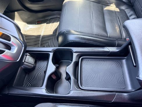 Used 2017 Honda CR-V Touring image 49