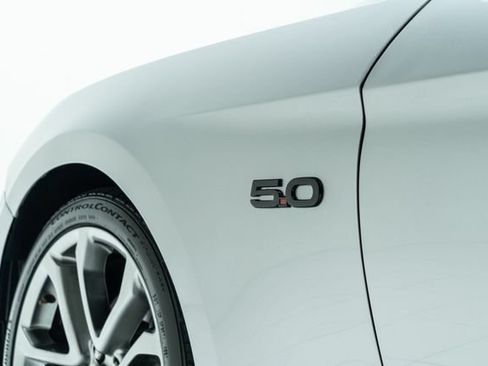 Used 2020 Ford Mustang GT Premium w/ Black Accent Package RWD image 21